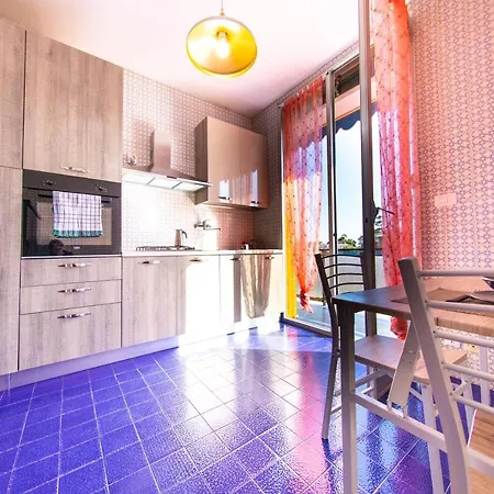 H11 Sole E Mare - Parcheggio Coperto Apartment