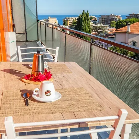 Apartamento H11 Sole E Mare - Parcheggio Coperto Sanremo